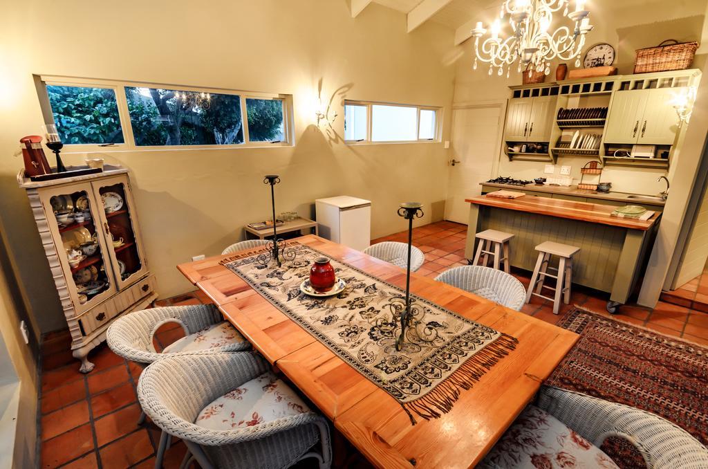 First Avenue Guesthouse ポート・エリザベス エクステリア 写真